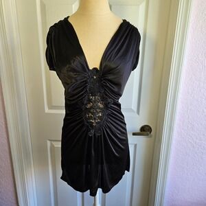 Charlotte Russe Vintage Black Long Shirt Tunic Top Size Large Low Open‎ Back